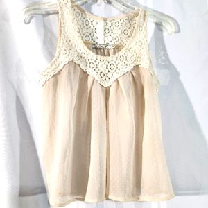CLOE SEE TROUGH CREAM LACE TOP SIZE XSMALL